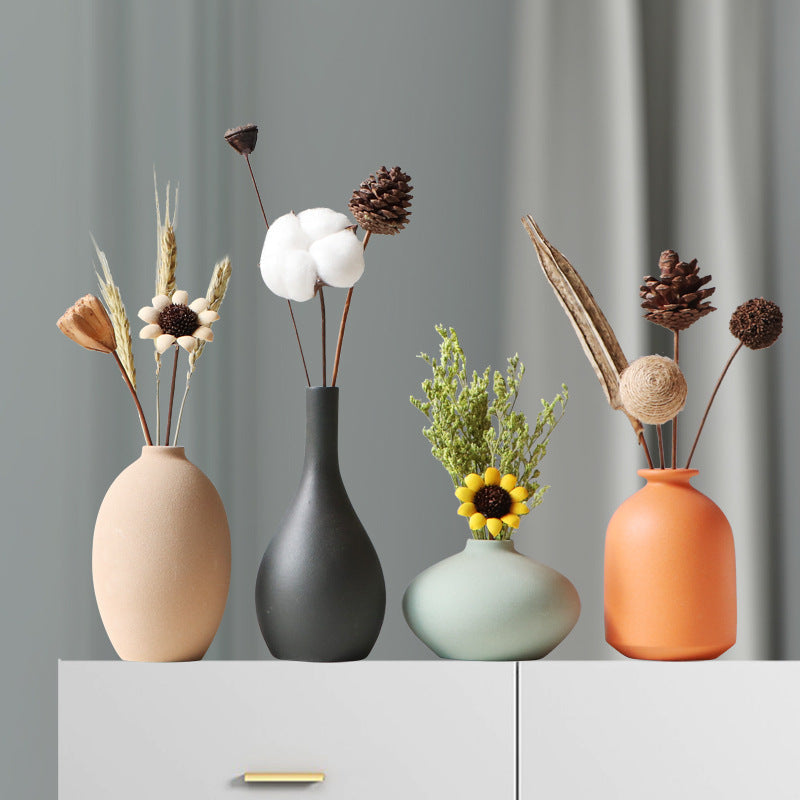 Contemporary Ceramic Vase with Matte Finish – Handmade Pottery for Modern Decor