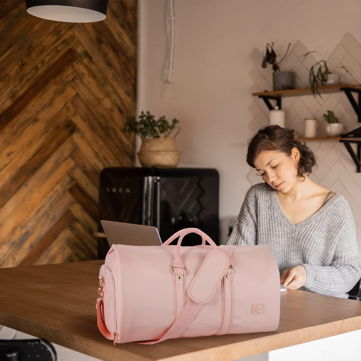 Convertible Travel Duffel Bag with Waterproof Design | Versatile Garment Carrier for Wrinkle-Free Packing