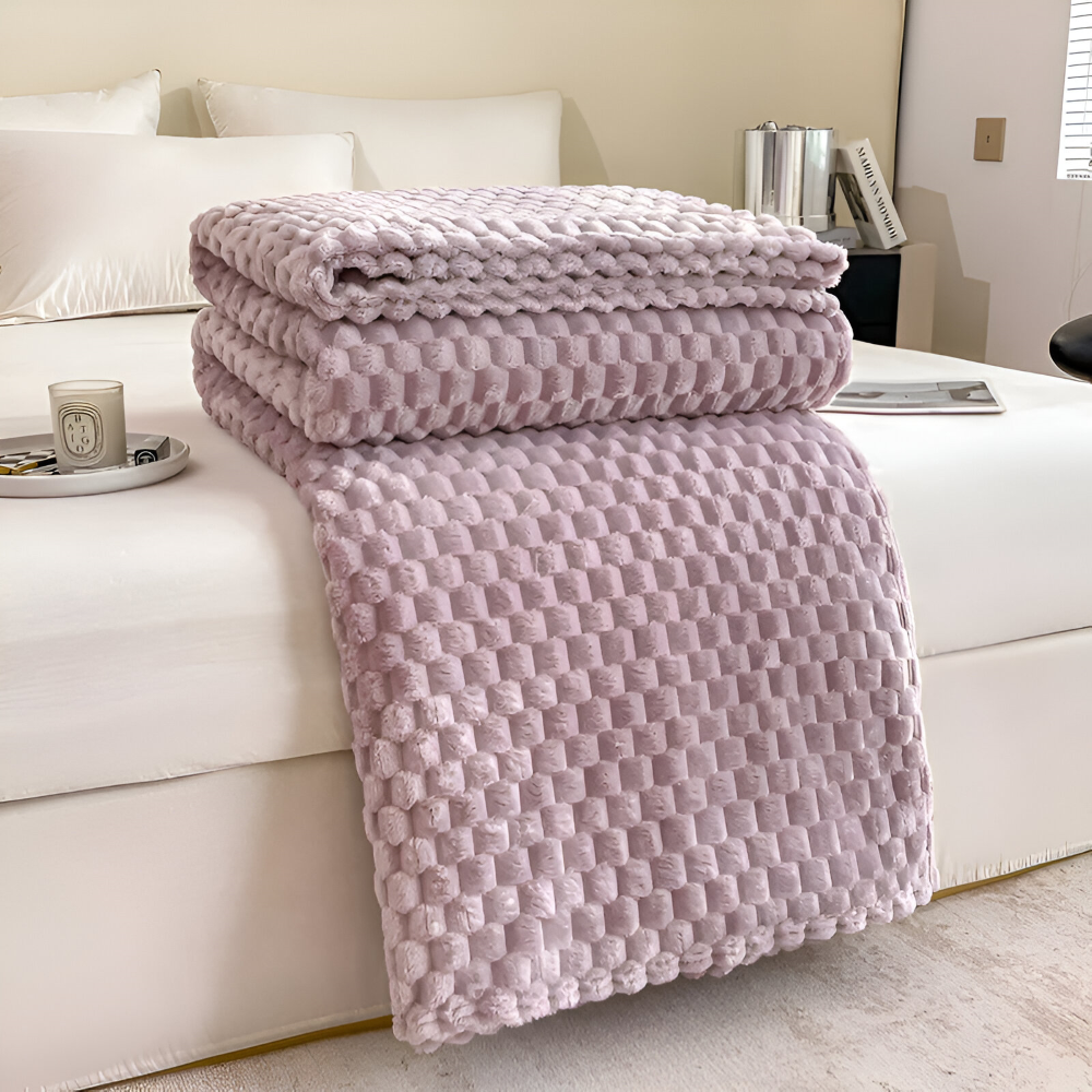 Geometric Plush Fleece Throw Blanket – Soft Polyester for Couch, Bed & Year-Round Warmth in Living Room, Bedroom