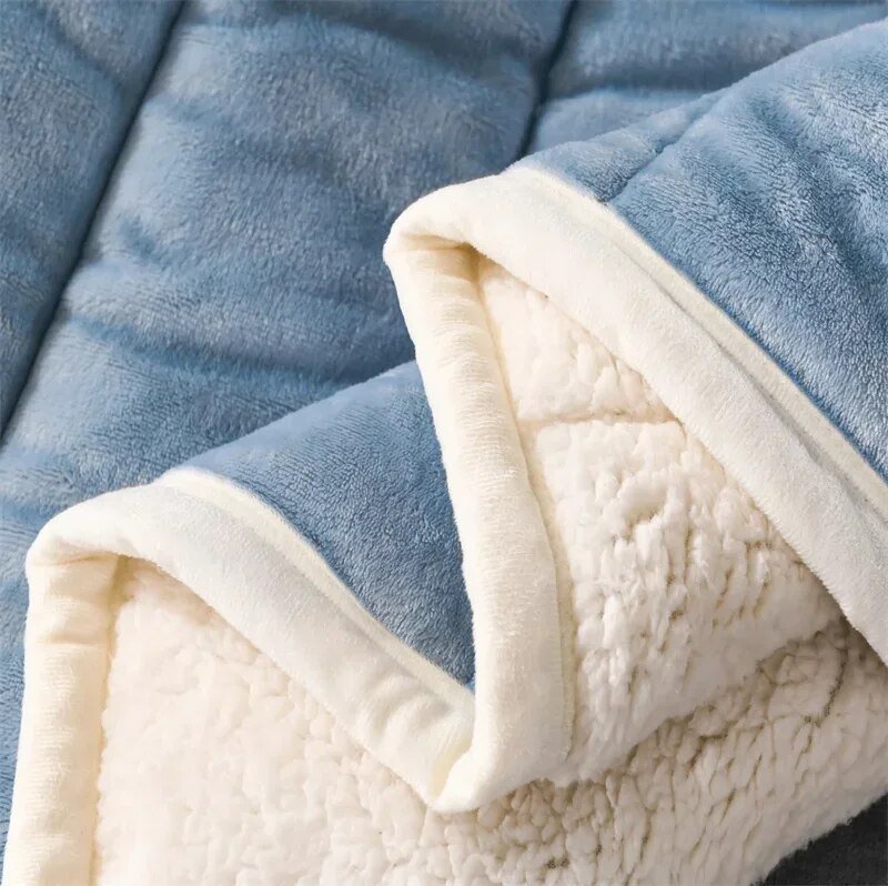 CozyWrap | Plush Fleece Blanket with Soft Velvet Fabric | Year-Round Comfort for All Seasons