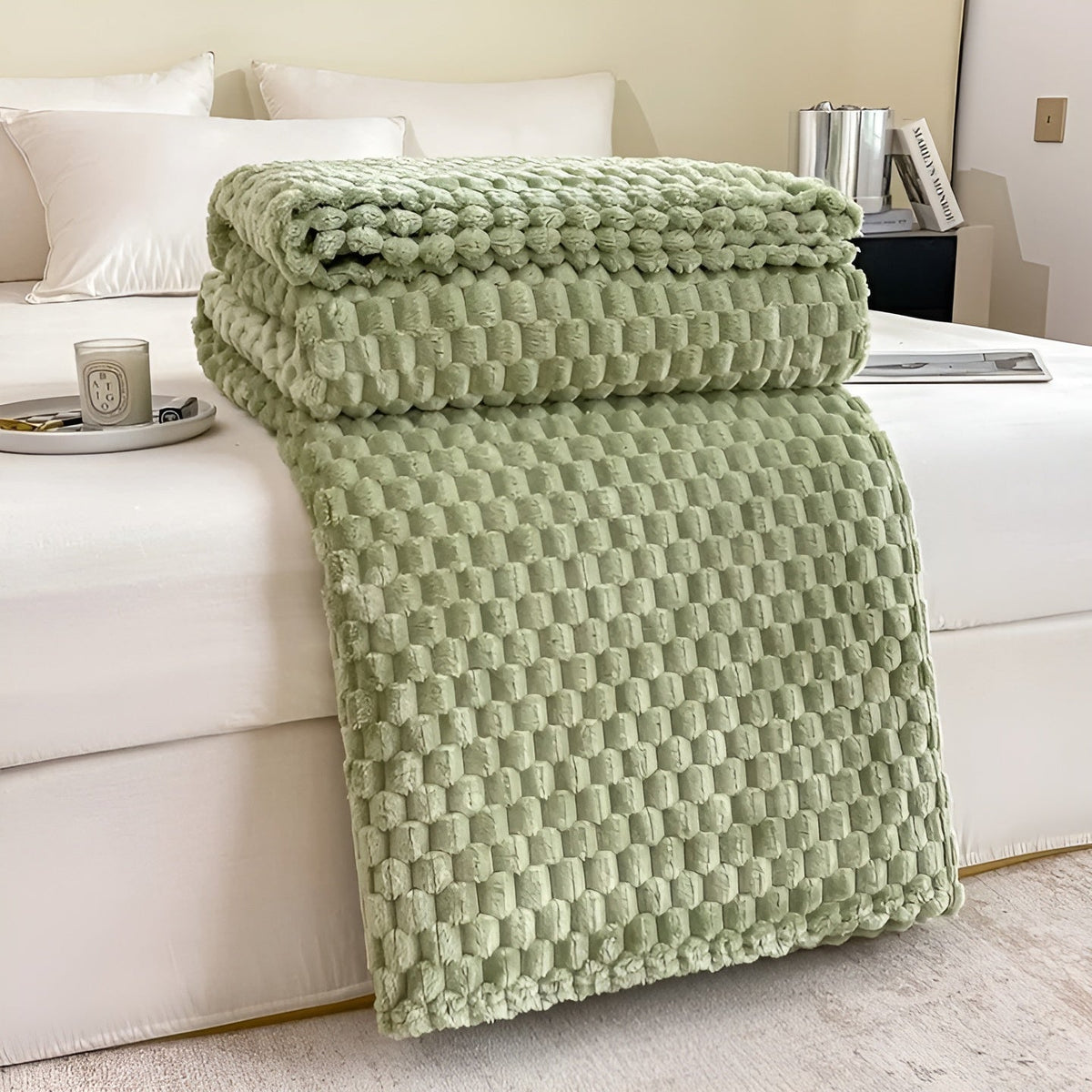 Cozy Microfiber Blanket with Heat Insulation | Soft Touch for Ultimate Comfort