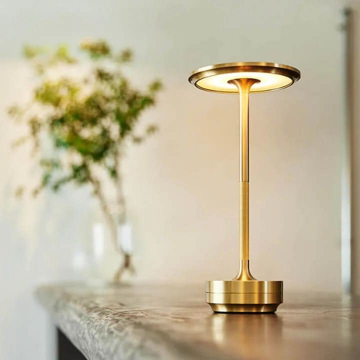 DIMAVIA – LED Table Lamp for Adjustable Ambient Glow