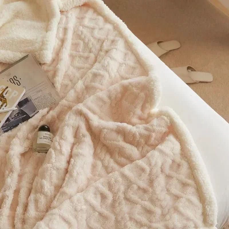 Reversible Dual-Layer Blanket with Plush Fleece & Wool-Like Softness for Beds & Sofas – Winter Coverage in 6 Sizes & 7 Colors