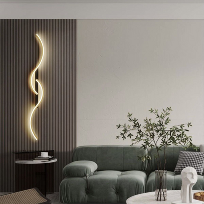 Elegant LED Wall Lamp in Aluminum – Stylish Indoor Lighting for Modern Spaces
