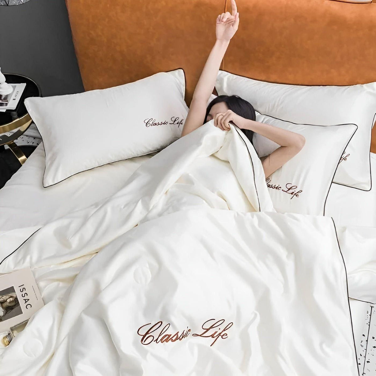 Elegant Silk Cooling Blanket with Embroidery | Lightweight and Breathable for Comfortable Summer Nights