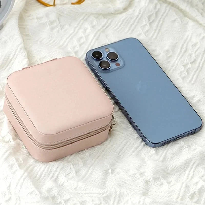 VELVAFLOW – Portable Jewelry Storage Case for Everyday Travel