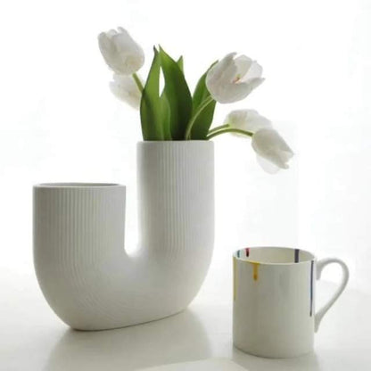 Curved Ceramic Vase for Table & Desk - Scandinavian Style Centerpiece - Modern Arch Design for Living Room & Office Decor - Geometric Home