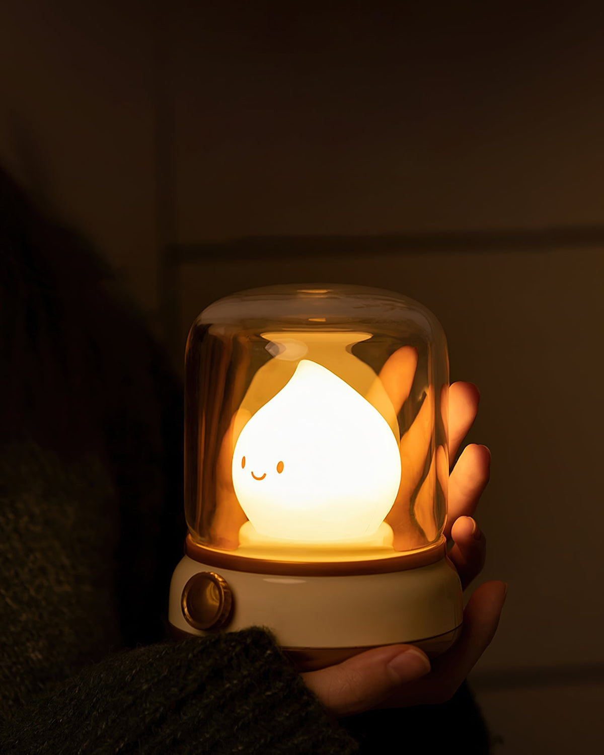 Vintage-Style Flame LED Accent Lamp 4 in Adjustable Brightness USB Rechargeable Bedroom Nightstand Reading Desk Decor