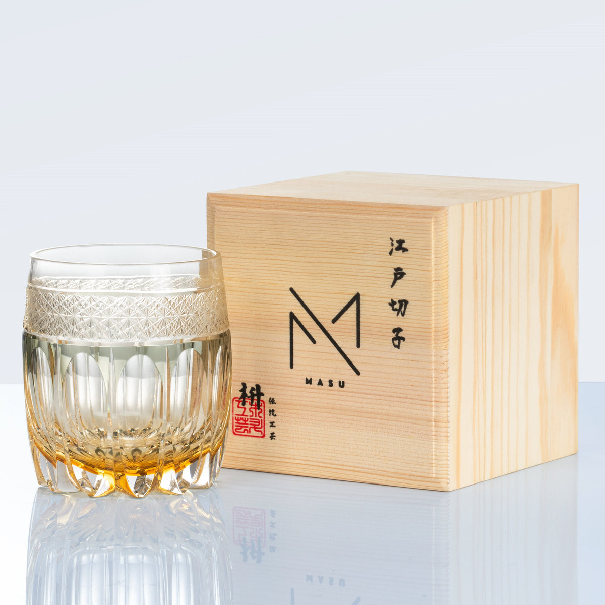 Hand-Cut Crystal Whisky Glass with Starburst Pattern, Gift-Boxed Japanese Tumbler for Spirits