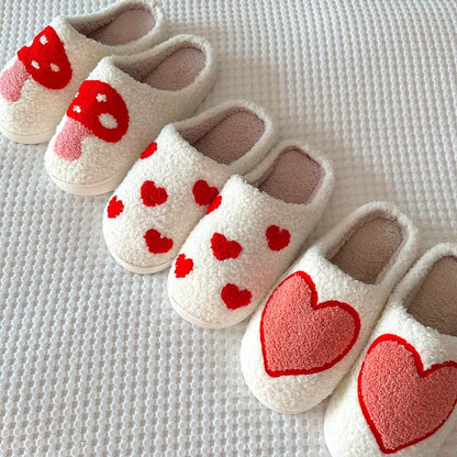 Heart-Shaped Plush House Slippers for Women – Soft Fuzzy Indoor Slides with Non-Slip Sole for Bedroom, Bathroom & Cozy Winter Days
