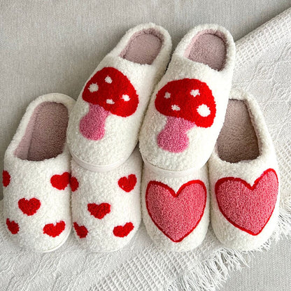 Heart-Shaped Plush House Slippers for Women – Soft Fuzzy Indoor Slides with Non-Slip Sole for Bedroom, Bathroom & Cozy Winter Days