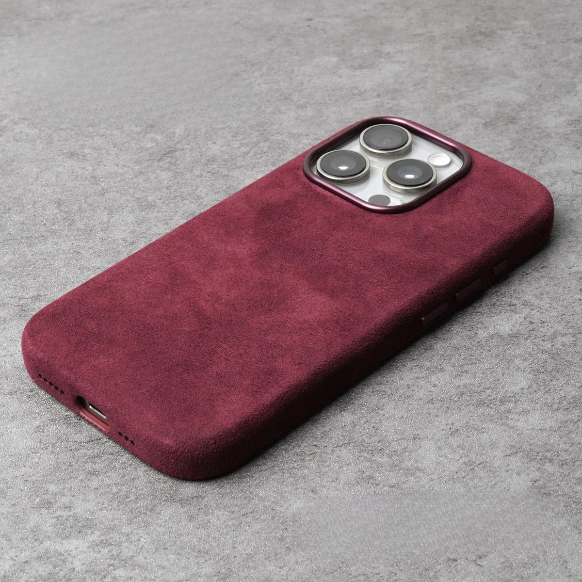 Premium Suede-Feel iPhone Case with Shock Absorption for 13-17 Series – Soft-Touch Protective Cover