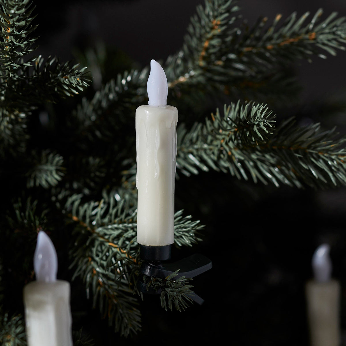Wireless LED Christmas Tree Candles Set of 20 with Remote Control & Timer for Indoor Holiday Decor Flameless Candle Lights
