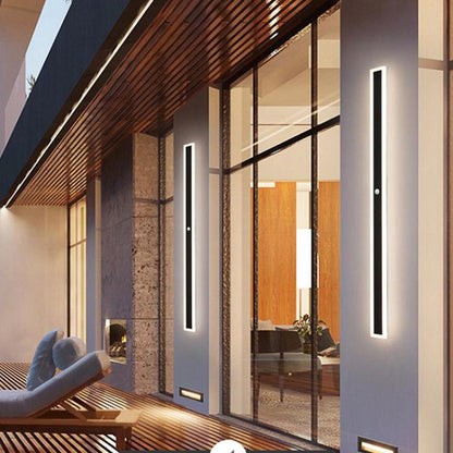 Weather-Resistant LED Outdoor Wall Light with Acrylic Panel for Entryway & Patio