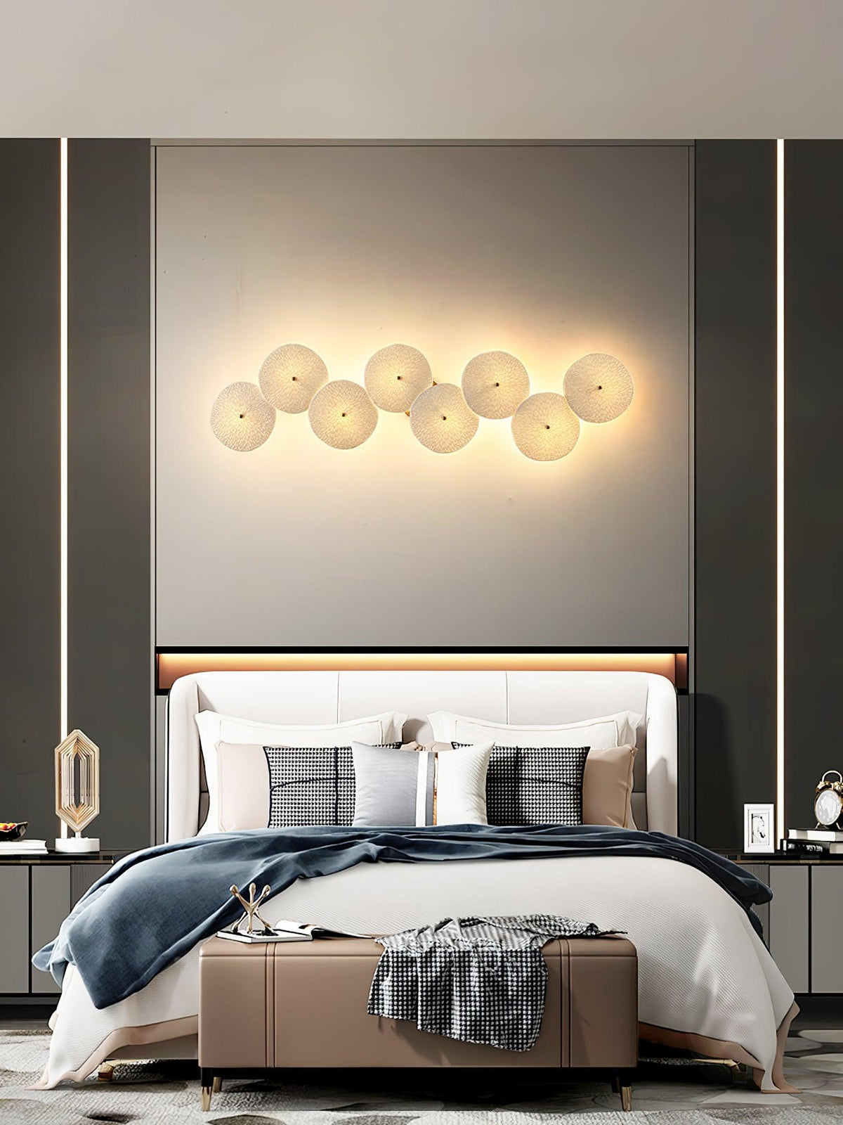 Ceramic Petal Wall Sconce – Floral LED Light with Gold Metal Accents for Hallway, Bedroom & Living Room Decor