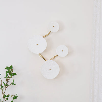 Ceramic Petal Wall Sconce – Floral LED Light with Gold Metal Accents for Hallway, Bedroom & Living Room Decor