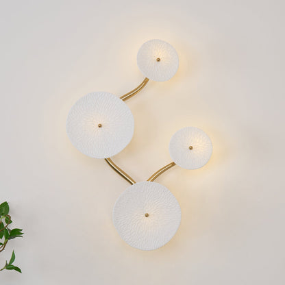 Ceramic Petal Wall Sconce – Floral LED Light with Gold Metal Accents for Hallway, Bedroom & Living Room Decor