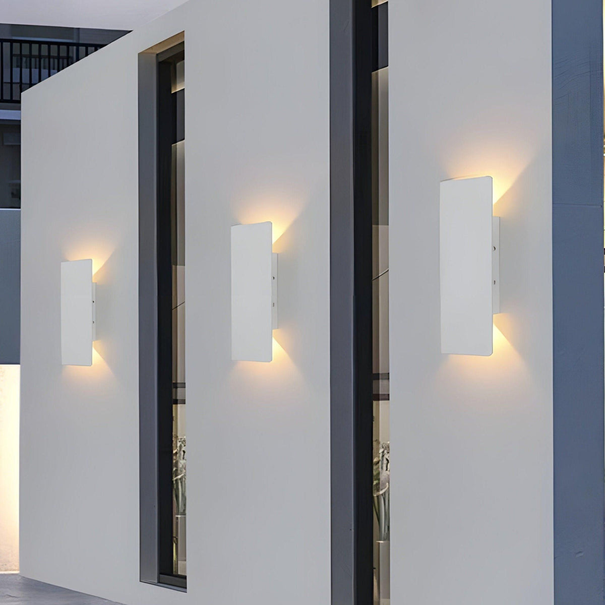 LuxeWall | Outdoor Wall Lights with Weatherproof Aluminum & LED Technology | Modern Design for Garden Ambiance