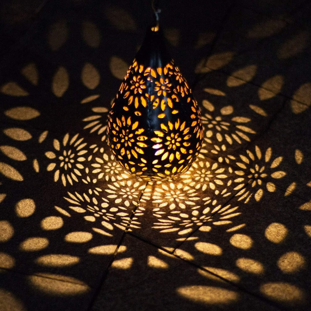 LumaDrop™ Solar Garden Lantern