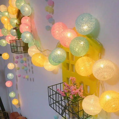 Cotton Ball String Lights LED Garland for Bedroom Living Room Nursery Party Decor USB or Battery Powered Ambient Lighting