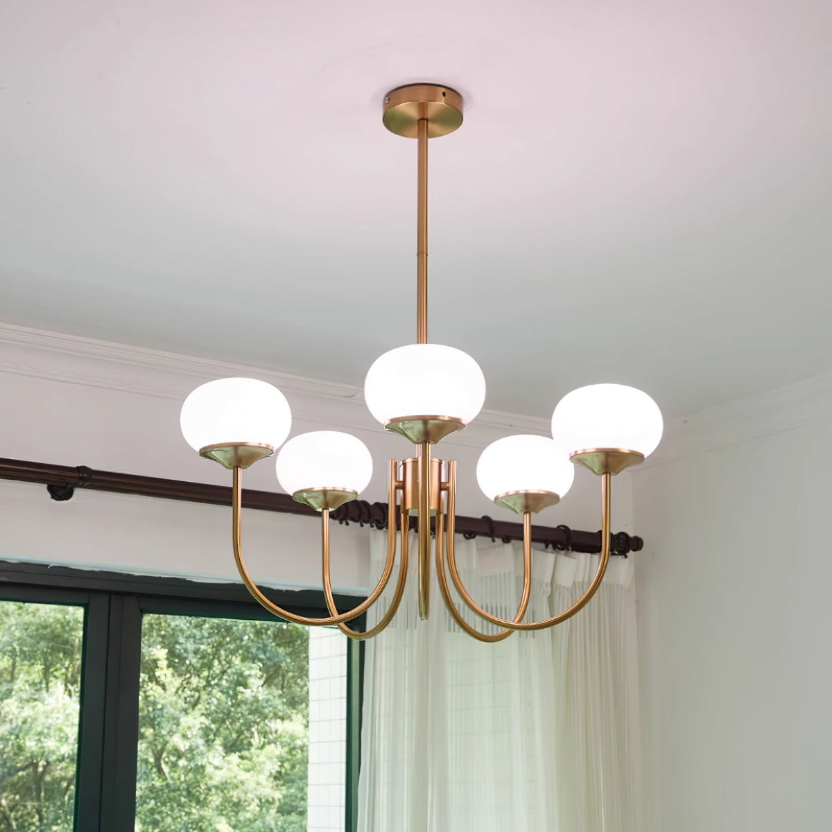 Multi-Head Pendant Chandelier with Colored Glass Shades 18-26 in Metallic Finish for Dining Room Bedroom Kitchen Island Overhead Lighting E2