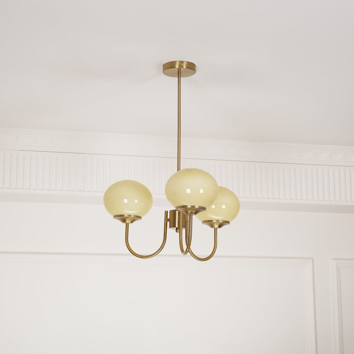 Multi-Head Pendant Chandelier with Colored Glass Shades 18-26 in Metallic Finish for Dining Room Bedroom Kitchen Island Overhead Lighting E2