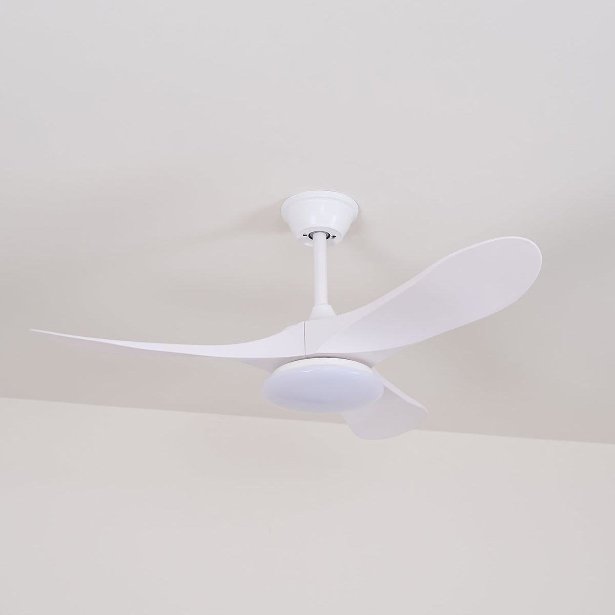Ceiling Fan with Light 42in 52in Real Wood Blades 6 Speed LED Indoor Modern for Living Room Bedroom Dining Room Office Adjustable Temperatur