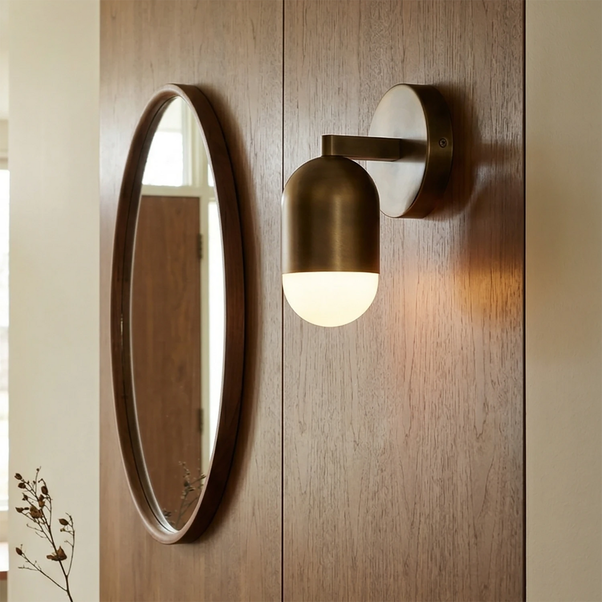 Mid-Century Modern Brass Capsule Wall Sconce – Dimmable Wall Light in Antique Bronze for Elegant Spaces