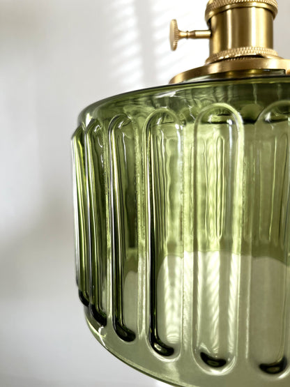 Textured Glass Drop Fixture with Brass Trim & Adjustable Cord for Kitchen Islands & Dining Spaces E27 Socket