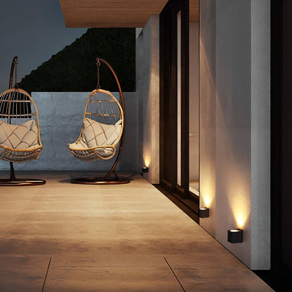 Modern Outdoor LED Wall Washer Light with Up & Down Illumination | Waterproof Design for Exterior Spaces