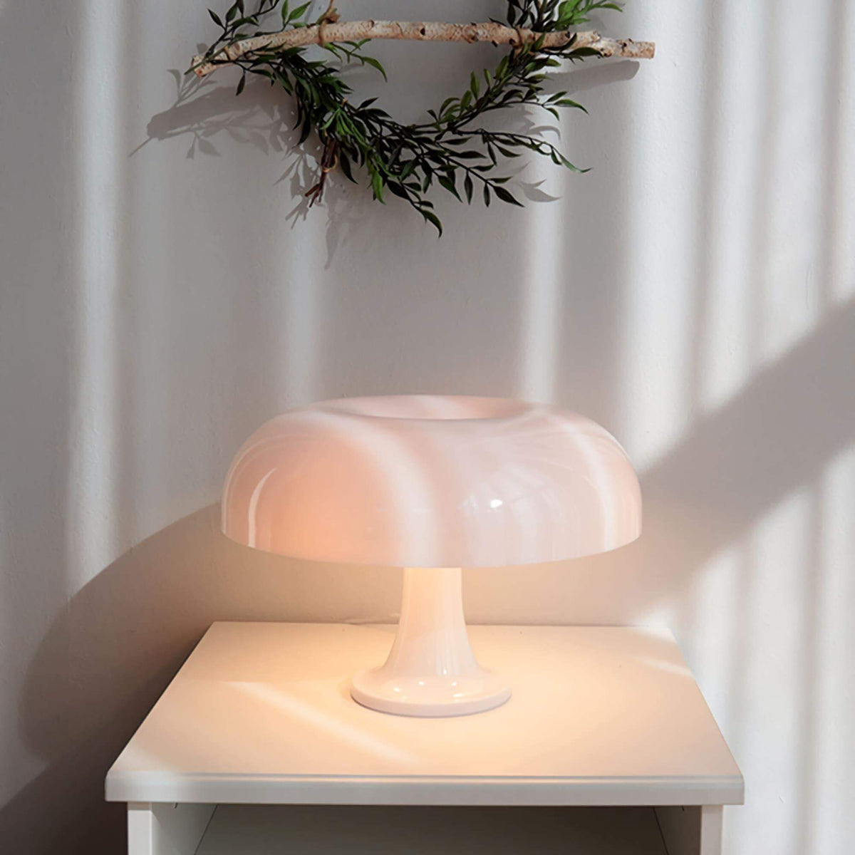 Mushroom Desk Lamp with Curved Metal Shade for Bedroom Nightstand Office Reading Study Ambient Lighting E14 Socket 40W Max 12.6 in Tall Mode