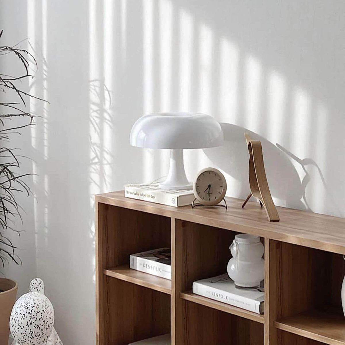 Mushroom Desk Lamp with Curved Metal Shade for Bedroom Nightstand Office Reading Study Ambient Lighting E14 Socket 40W Max 12.6 in Tall Mode