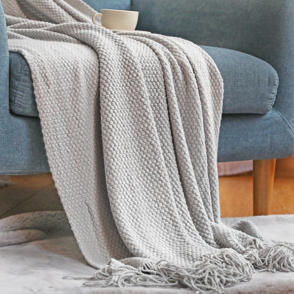 Nordic Collection | Knitted Blanket with Luxurious Softness | Versatile Throw for All Seasons