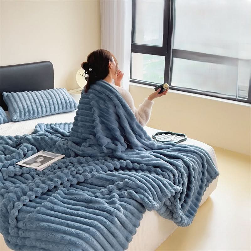 VELVETREST – Plush Blanket for Relaxed Evening Comfort