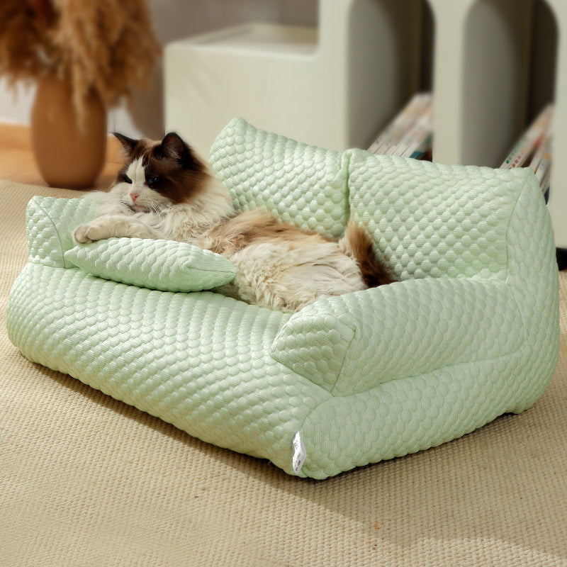 Comfort Haven | Pet Cooling Couch with Breathable Fabric | Ideal for Hot Days