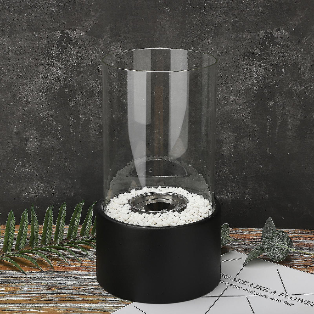 Vintage Flame Oil Lamp – Classic Tabletop Lantern with Glass Hurricane Shade for Dining Room & Living Room Ambiance