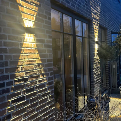 Dual-Beam Outdoor Wall Light – Sandblasted Aluminum – IP65 Weatherproof for Porch, Patio & Garden