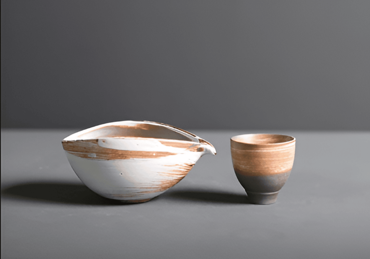 Ceramic Matcha Bowl Set with Bamboo Whisk, Spoon & Holder for Traditional Tea Making in Modern Kitchens