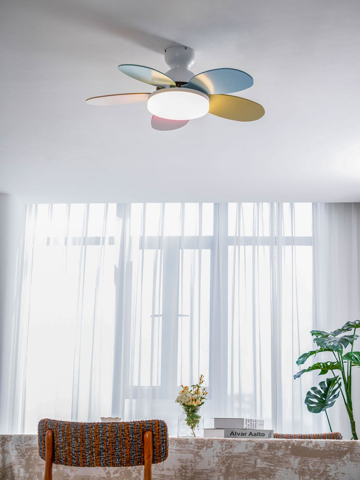 Indoor Ceiling Fan with LED Light 35 in Wood Blade Curved Design 6-Speed Remote Control DC Motor for Living Room Bedroom Dining Room Grey Gr
