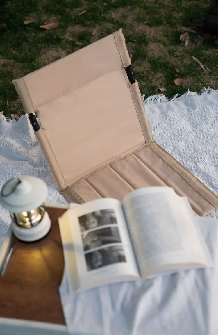 Outdoor Comfort | Folding Camping Chair with Ergonomic Design | Lightweight & Portable for Ultimate Outdoor Relaxation