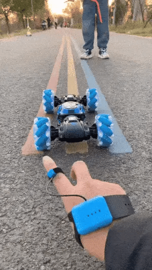 Hand Gesture Controlled Off-Road Monster Truck 4WD All-Terrain RC Vehicle for Kids and Adults Indoor Outdoor Racing Blue Red Gray