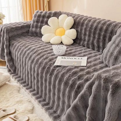 Ravine Faux Fur Blanket - Soft Touch, Modern Design