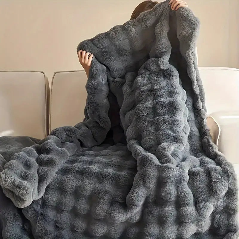 Plush Faux Rabbit Fur Throw Blanket – Double-Layered, Ultra-Soft & Lightweight for Couch, Bed & Travel