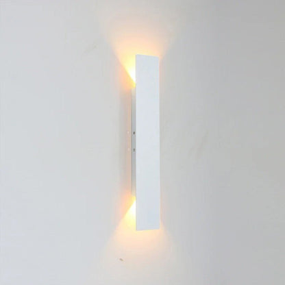 RainGuard | Outdoor Wall Lights with All-Weather Durability | Modern Design for Reliable Illumination