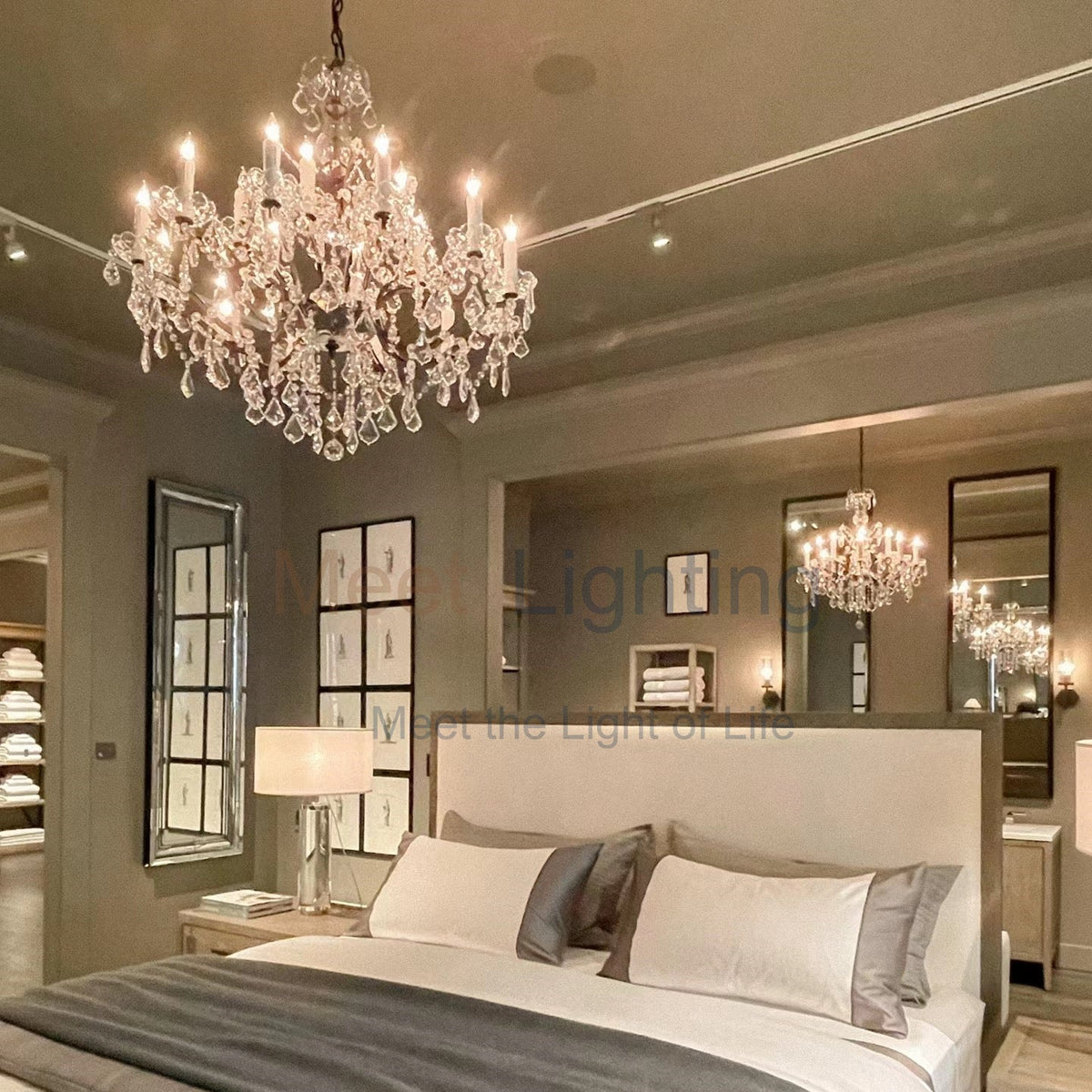 18-Light Crystal Chandelier Round Iron Frame 33 Inches Adjustable Chain Dining Room Entryway Grand Foyer Bedroom Statement Fixture