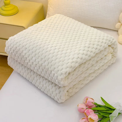 CosyNest | Fleece Throw Blanket with Soft Microfiber Fabric | Lightweight & Warm for Cozy Comfort