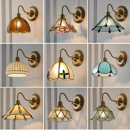 Tiffany-Style Glass Sconce with Curved Copper Arm E27 Socket 11 in x 8 in Bedroom Hallway Accent Light for Living Room Study Bathroom