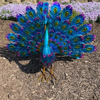 RegalFeather™ - Majestic Peacock Sculpture