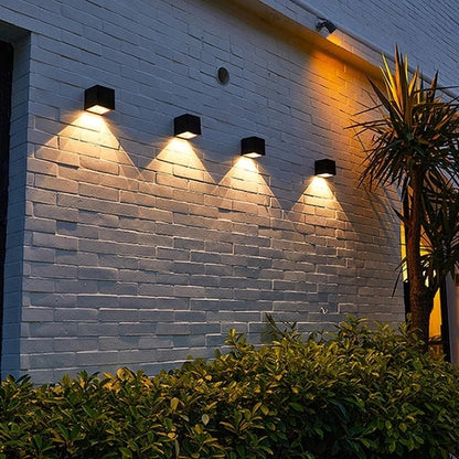 Ortekor GlowBeam | Solar Outdoor Wall Lamp with Intelligent Sensor | Weather-Resistant Design for Eco-Friendly Ambiance