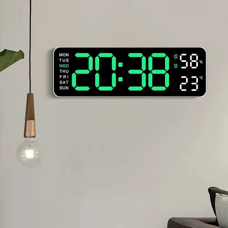 MINIMALUXE – USB LED Clock for Elegant Modern Interiors